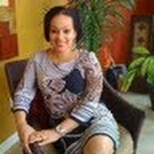 Meet your Posher, Almeda